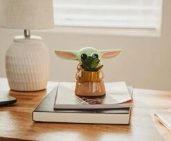 Silver Buffalo Star Wars: The Mandalorian Baby Yoda The Child Grogu 4-Inch Ceramic Mini Planter With Artificial Succulent -Artificial Trees Store 41ucRyX5lsL