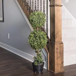 Vickerman Everyday 3 Foot Tall Artificial Boxwood Topiary Double Ball Tree - UV Resistant Indoor Outdoor - Potted Natural Green - Home Patio Faux Decor -Artificial Trees Store 51TWQno7GSL